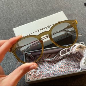 Snob Milano sunglasses excellent condition barely worn - still in box